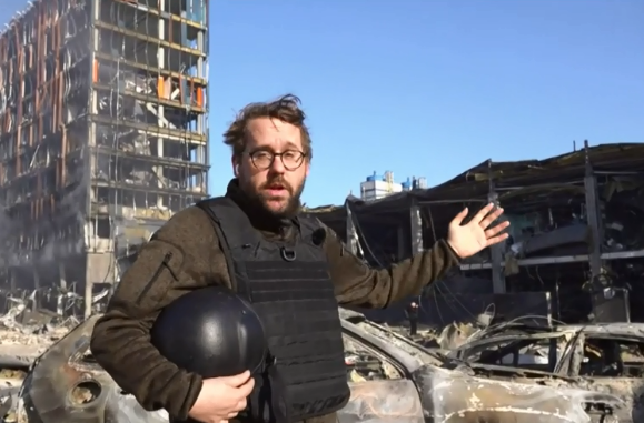 „Acesta era cândva un centru comercial”. Imagini cu mall-ul din Kiev distrus de bombardamente. Cel puțin 8 persoane au murit