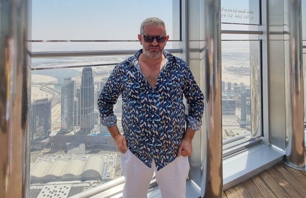 Cu ce probleme a rămas Daniel Onoriu după ce a stat aproape două luni în comă. A apărut în scaun cu rotile