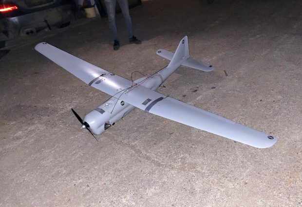 O dronă s-a prăbușit în apropiere de locuința unui bărbat din Bistrița. Parchet: „Nu a fost stabilită proveniența aeronavei”
