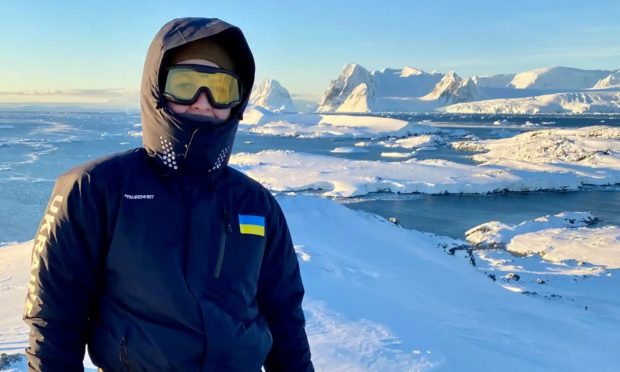 Un cercetător ucrainean din Antarctica s-a trezit fără orașul unde trebuia să se întoarcă