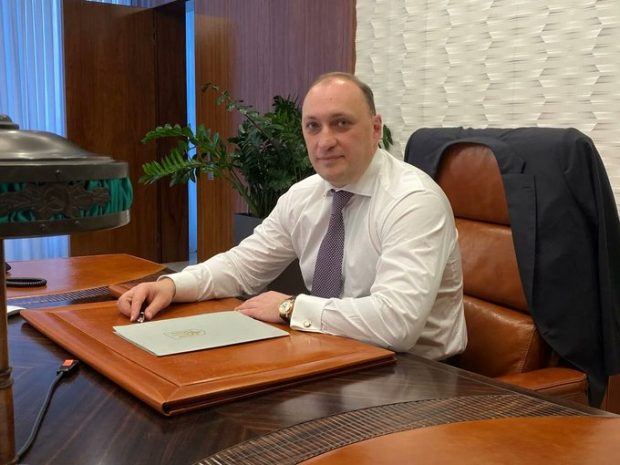 Moartea unui spion. Cum a devenit negociatorul lui Zelenski ucis „pentru înaltă trădare” „un fiu devotat al poporului”, conform aceluiași stat ucrainean