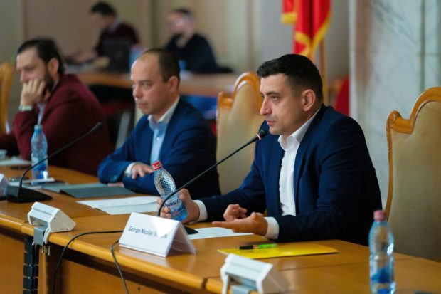 Cum arată echipele de conducere ale lui George Simion și Dănuț Aelenei, care se vor duela la Congresul AUR