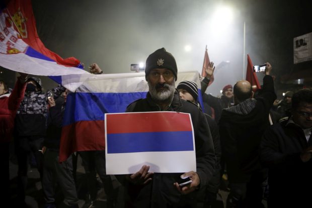 Interviu din Belgrad: „Sârbii ies în stradă nu pentru că au simpatii rusofile profunde, ci pentru că văd în Rusia un oponent al puterii imense a SUA”