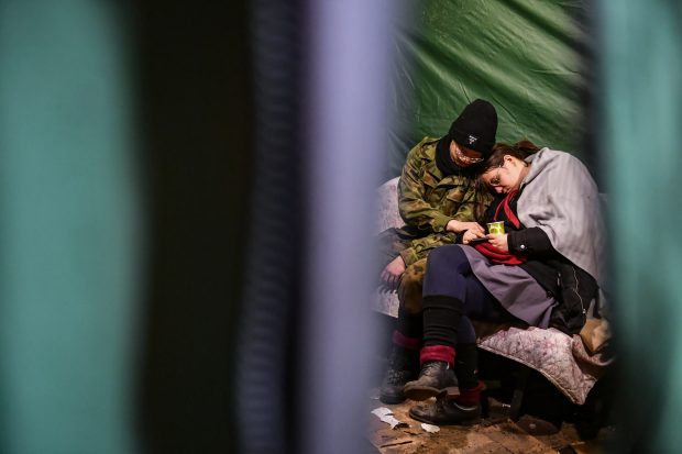 Oameni din toată lumea plătesc cazări în Ucraina prin Airbnb, ca să ajute locuitorii. S-au strâns peste 2 milioane de dolari