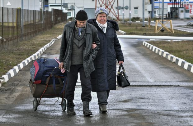 Rusia susține că peste 700 de civili au fost evacuați din Sumi