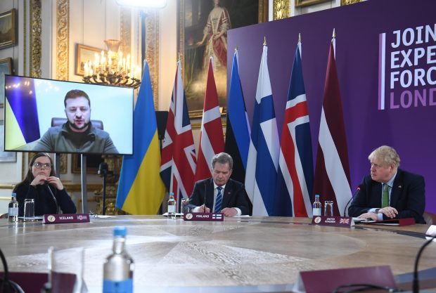 Președintele Zelenski: NATO este „hipnotizată” de Rusia