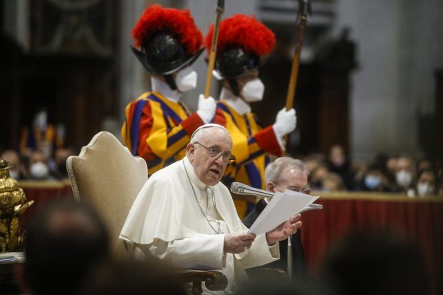 Papa Francisc, rugăciune emoționantă pentru pace în Ucraina: Îl implor pe Dumnezeu să „oprească mâna lui Cain”