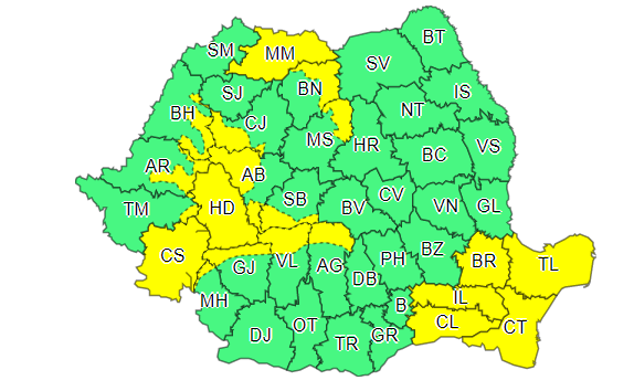 Cod galben de ploi și vânt puternic în 20 de județe. Vremea se răcește din weekend