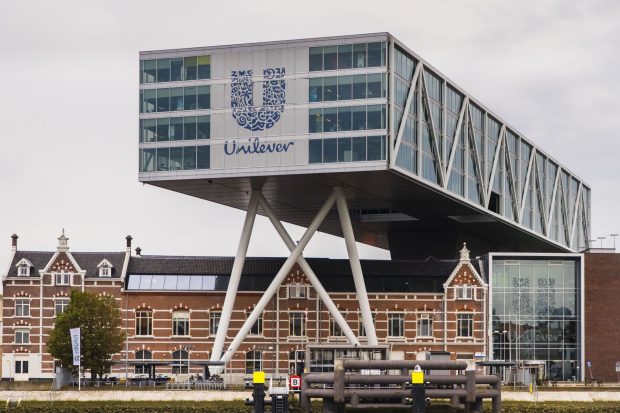 Gigantul alimentar și furnizor de bunuri de larg consum Unilever suspendă importurile și exporturile în Rusia