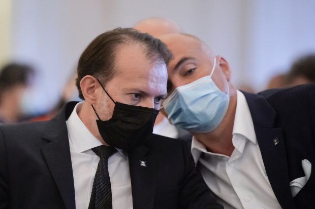 Florin Cîțu, băgat în ședință în această seară de cei patru prim-vicepreședinți ai PNL care-i vor cere demisia din fruntea partidului. Riscă să piardă și șefia Senatului