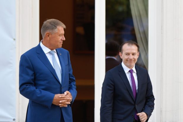 De-a v-ați ascîțelea. Cum a pierdut România niște timp pe care nu-l are pentru că Iohannis l-a vrut pe Cîțu la cârma PNL
