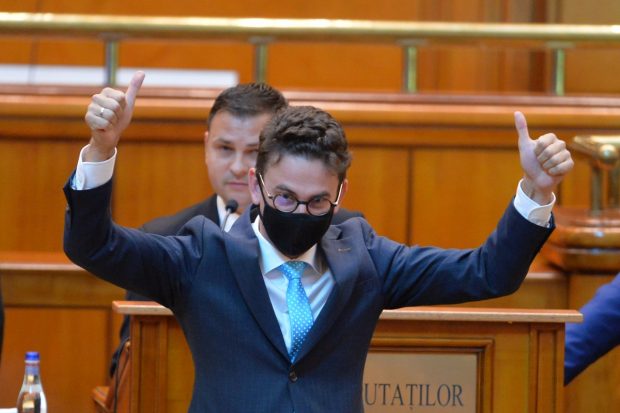 Iulian Bulai anunță o moțiune simplă împotriva lui Lucian Romașcanu, dacă nu-l demite pe directorul TNB
