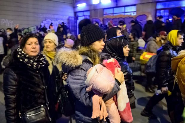 Un tren cu alți 1.500 de refugiaţi din Ucraina se îndreaptă către Bucureşti