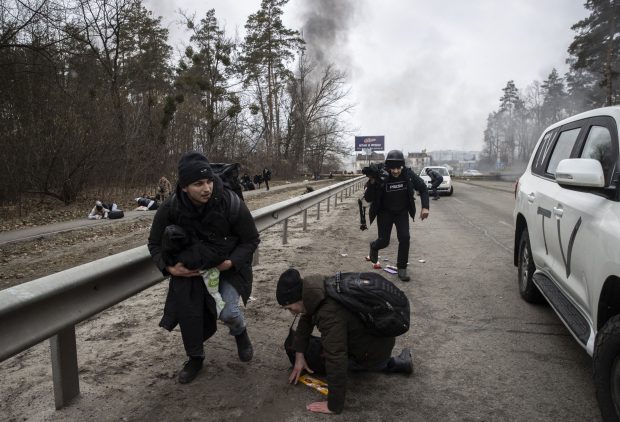 Crucea Roșie acuză forțele ruse că au „minat” unul dintre coridoarele de evacuare din Mariupol
