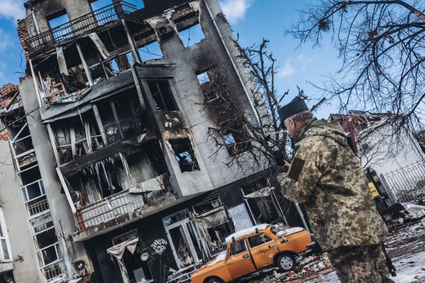 LIVETEXT Război în Ucraina, ziua 27 |  Mikolaiv și Kiev, țintele unor noi atacuri ruse. Sute de clădiri au fost distruse în Harkov. Zelenski: „Ucraina, poartă către Europa pentru Rusia”