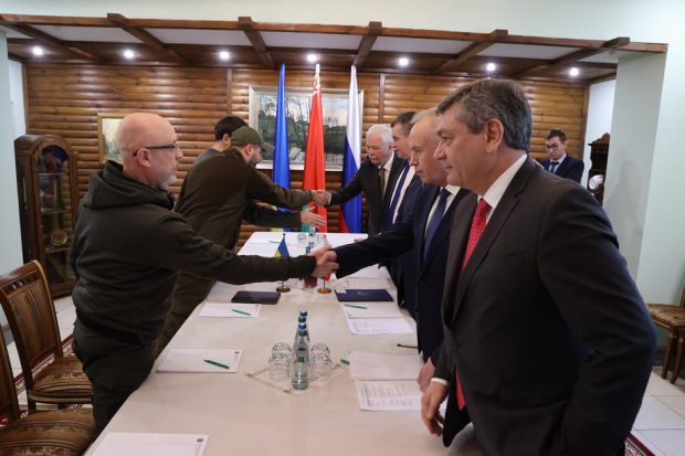 Rusia și Ucraina se pregătesc pentru a treia rundă de negocieri de pace