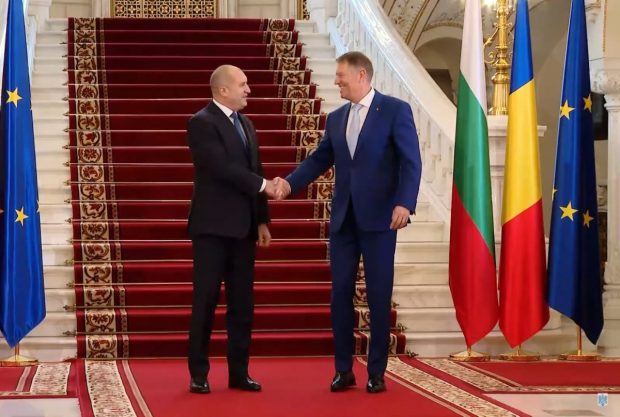 Klaus Iohannis l-a primit pe președintele bulgar Rumen Radev la Cotroceni