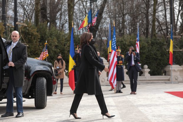 CNN: Vicepreședinta SUA spune în România că angajamentul NATO cu aliații săi este unul „de fier”