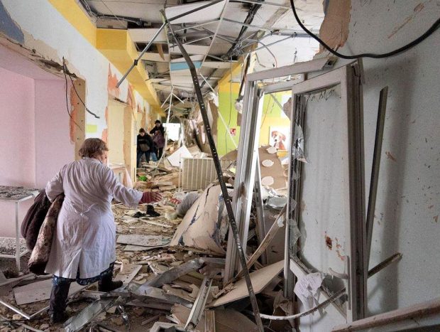 Grecia se oferă să reconstruiască maternitatea din Mariupol, distrusă de bombardamentele rușilor