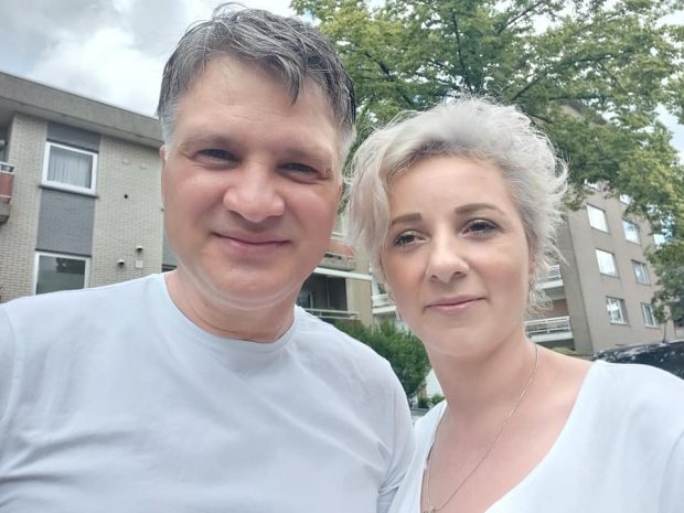 Mihai Onilă, primele declarații după ce s-a recăsătorit în Belgia: „Ne iubim ca doi adolescenți”
