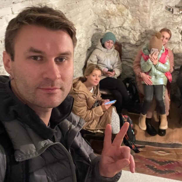Un cunoscut vlogger din Ucraina documentează video războiul. „Nimeni nu a unit lumea cum a făcut-o Putin”, spune pentru Libertatea