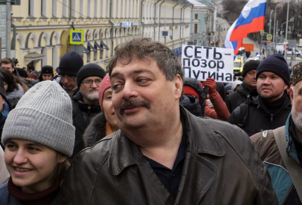 EXCLUSIV. Interviu cu disidentul rus Dmitri Bîkov, otrăvit de regim în 2019: „Armata nu are lideri, populația este dezamăgită de toate și, mai ales, de sine”