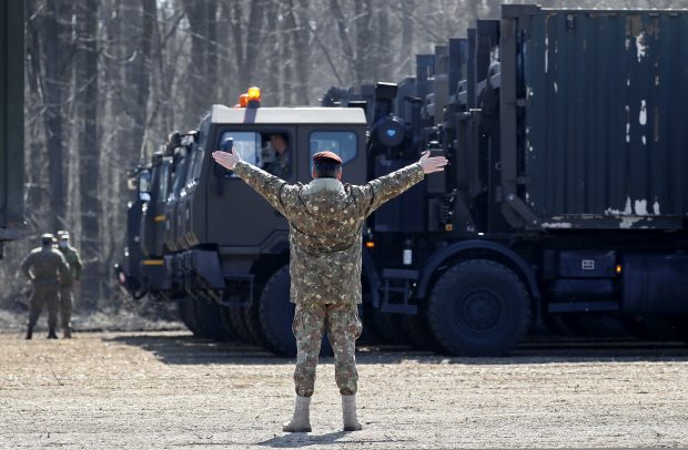 Pericolul proiectului de lege „starea de criză” în România: „Ar permite ca Armata să preia conducerea administrativă a țării în caz de instabilitate politică”
