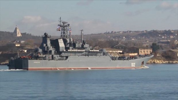 Ministerul japonez al Apărării spune că au fost văzute 4 nave de război ruseşti, care ar putea duce trupe în Ucraina