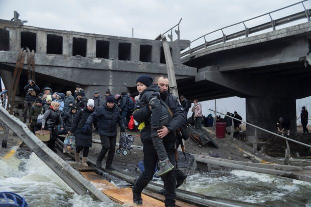 LIVETEXT Război în Ucraina, ziua 13 | Copii, printre victimele unui atac rusesc în Sumi. Rusia anunță oprirea focului, azi, pentru evacuarea civililor din cinci orașe