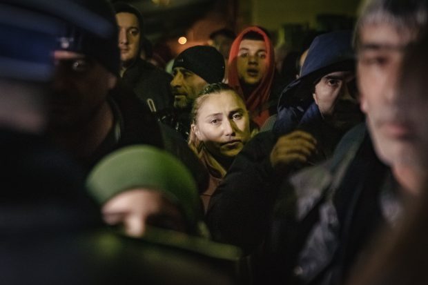 REPORTAJ. În timp ce guvernul din Baku a absentat la ONU la votul împotriva agresiunii Rusiei, 1.000 de refugiați azeri au trecut prin România apărându-și viața și copiii
