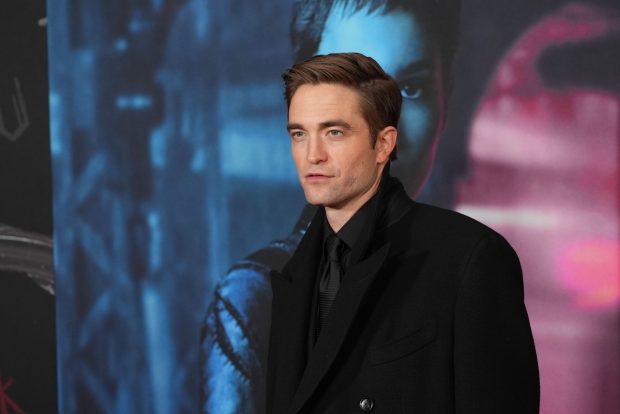 Robert Pattinson, despre sacrificiile pe care le-a făcut pentru rolul principal în „The Batman”: „Ajungi să-ți numeri și gurile de apă”