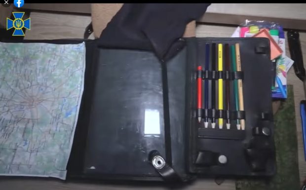 VIDEO Ce conțin ranițele soldaților lui Putin. Ucrainenii prezintă inventarul rușilor capturați