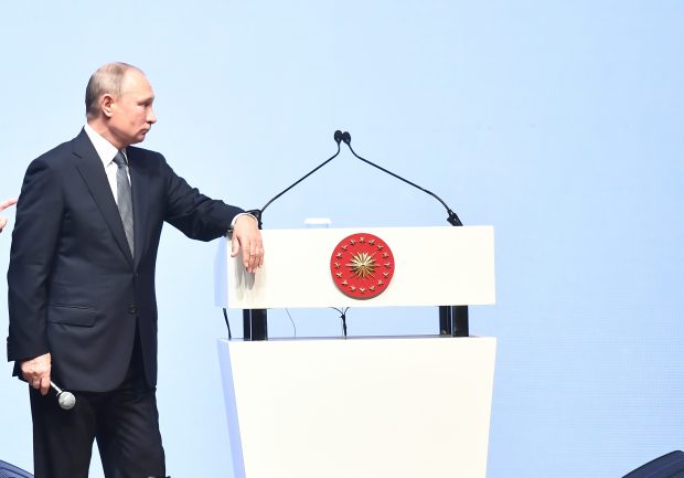 Plata gazelor în ruble, o himeră care nu afectează direct România. Ce spun experții în energie despre ordinul lui Putin