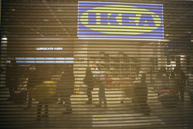 Analiză Forbes: Ce înseamnă sfârșitul globalizării pentru Moscova. Sunt dispuși tinerii ruși să renunțe la IKEA și Netflix?