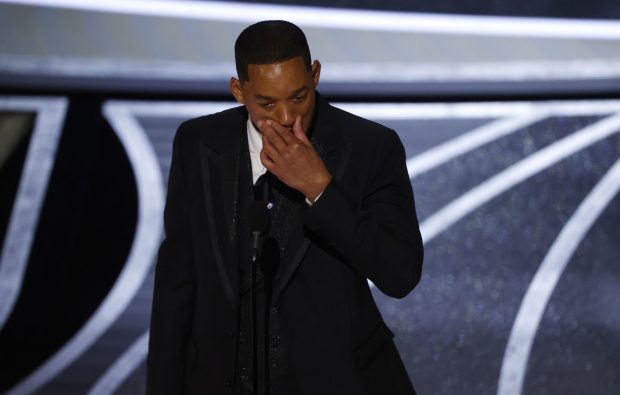 „Să-l aperi pe Will=ți-a înghețat creierul!” Internetul a luat foc după ce Will Smith l-a plesnit pe Chris Rock la Gala premiilor Oscar