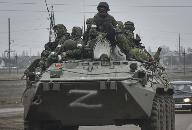Colonel în armata rusă, călcat cu tancul de propriii soldați, în Ucraina. Unele surse îl dau mort, altele, rănit grav