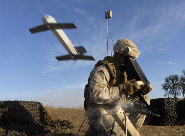 Switchblade: cum acționează misterioasele drone kamikaze pe care SUA vrea să le trimită în Ucraina
