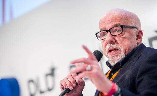 Postare controversată a scriitorului Paulo Coelho: a numit războiul din Ucraina „o criză” și „o scuză convenabilă pentru rusofobie”