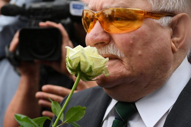 Unul dintre eroii care au dărâmat comunismul privește cu furie spre Moscova: „Putin ne sparge dinții și noi doar întoarcem celălalt obraz. Sunt adeptul soluției «ochi pentru ochi»”