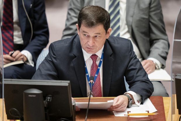 Întrebat dacă Rusia va folosi armele nucleare, trimisul Moscovei la ONU spune: „Dacă este provocată de NATO, de ce nu?”