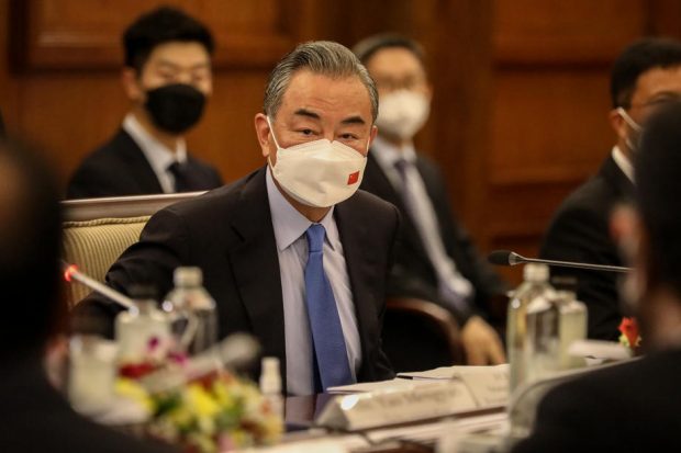 China anunță sprijin umanitar pentru Ucraina, dar laudă relația cu Rusia drept „solidă ca o stâncă”