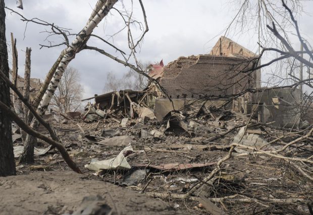 Mai mult de zece persoane, inclusiv copii, au fost ucise de bombardamentele rusești din Sumi