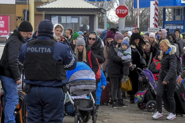Val de indignare după ce un politician a spus că „n-am văzut atâtea fete frumoase, precum ucrainencele de la coada refugiaților. Nici la cluburile de noapte din Brazilia nu e așa!”