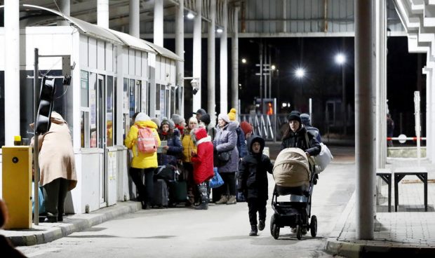Rusia propune coridoare umanitare care împing civilii spre Rusia și Belarus. Ucraina le respinge: Mutarea e „complet imorală”