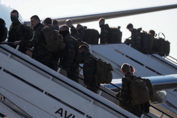 Dorm 100 într-un cort, dar altceva îi deranjează pe militarii belgieni de la Kogălniceanu: „Depindem de rațiile americane, un soi de mâncare cu sos”
