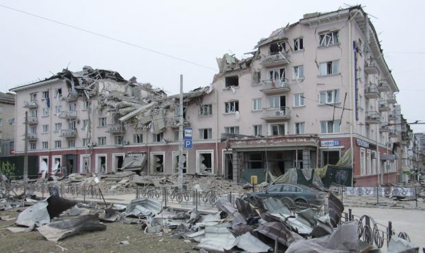 Mărturii din Cernihiv, alt oraș ucrainean rămas fără apă, curent și gaze: „Este numai cenușă”