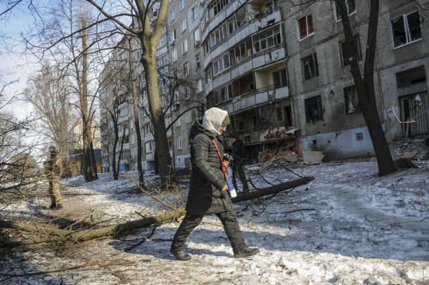 „Nu mi-aș fi putut imagina că un astfel de masacru se va repeta”. O supraviețuitoare a asediului Leningradului, în mijlocul bombardamentelor de la Harkov