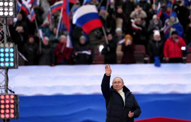 Mulți dintre participanții la mitingul lui Putin de la Moscova spun că au fost obligați să vină la eveniment