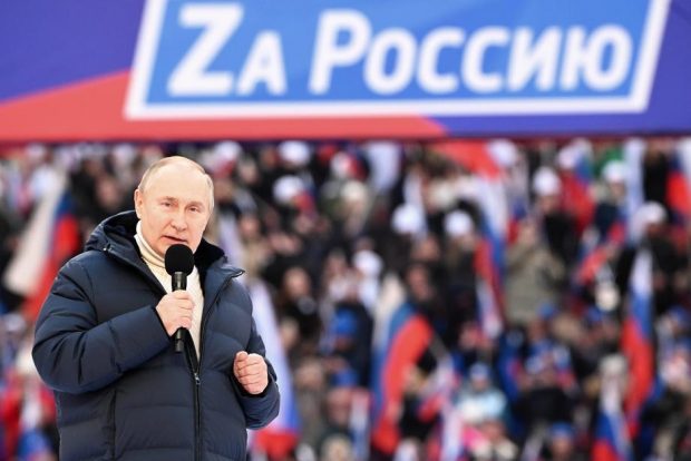 Geaca purtată de Vladimir Putin la mitingul de azi costă peste 10.000 de euro