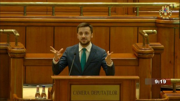 VIDEO. Incoerența deputatului USR Filip Havârneanu în plenul Parlamentului: patru colegi spun că era băut, el susține că lua calmante